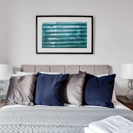 Stunning 2 Bed Flat * Birmingham